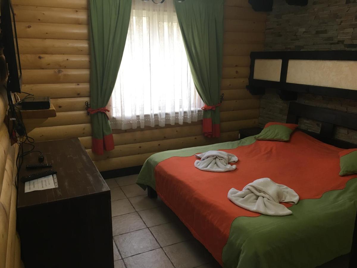 Mishyn-City Hotel Dobrovlyany エクステリア 写真