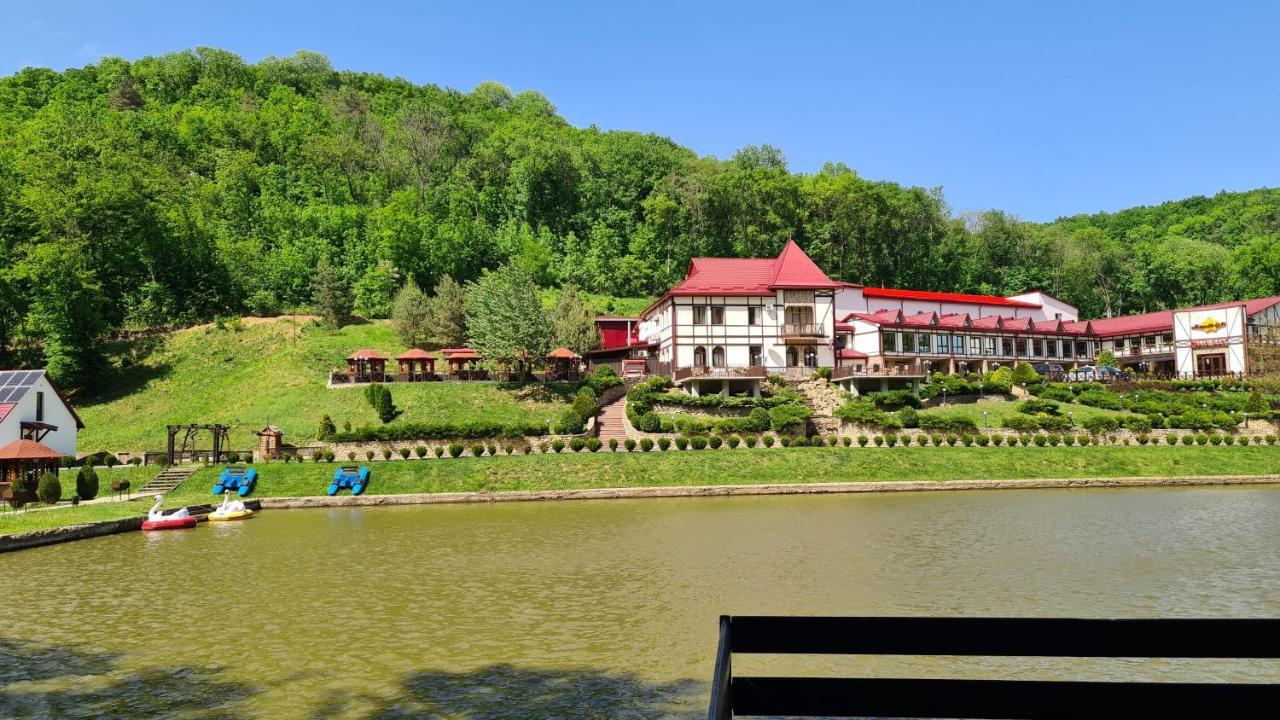 Mishyn-City Hotel Dobrovlyany エクステリア 写真