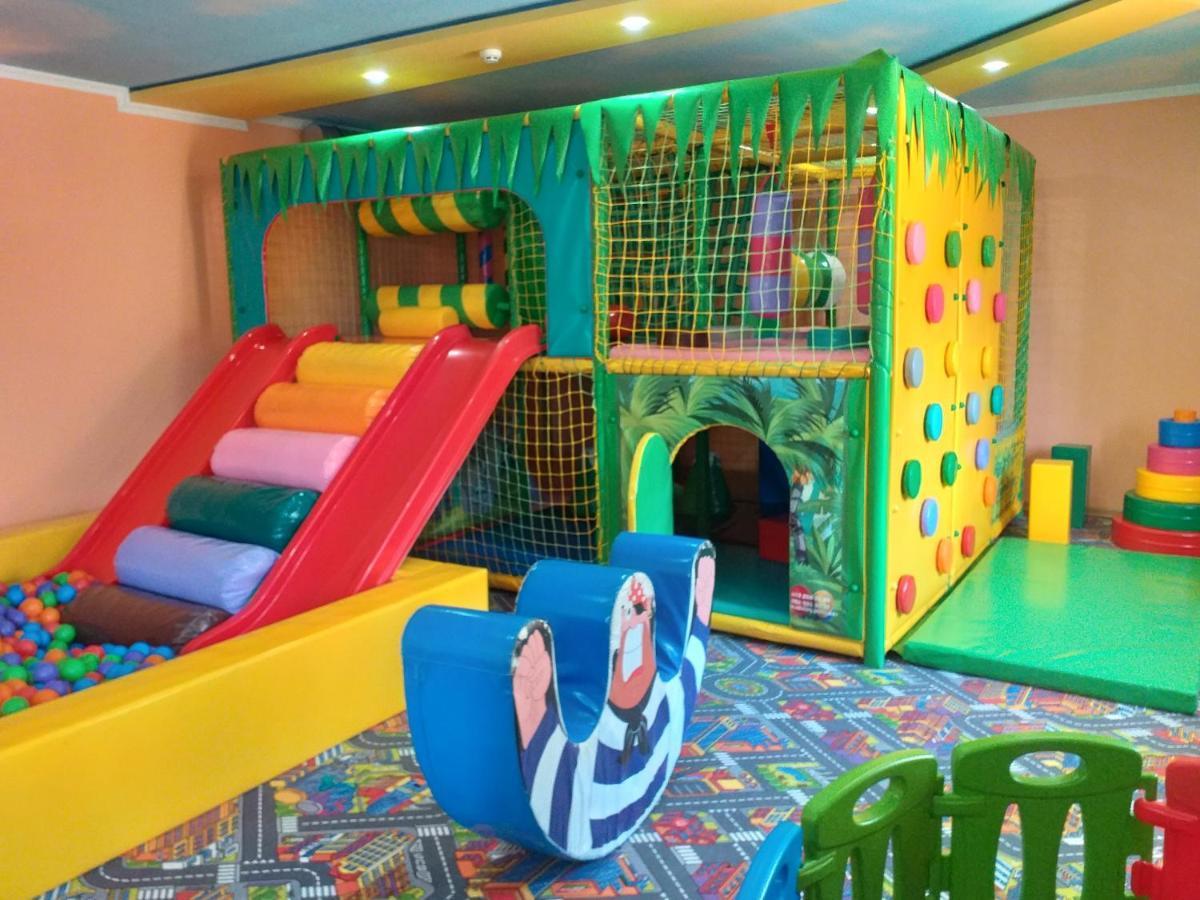 Mishyn-City Hotel Dobrovlyany エクステリア 写真
