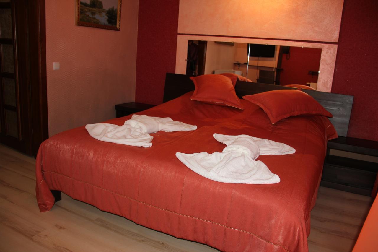 Mishyn-City Hotel Dobrovlyany エクステリア 写真